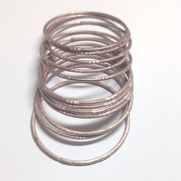 Set of 12 Rose‎ Pink Bangle Bracelets - Picture 1 of 4